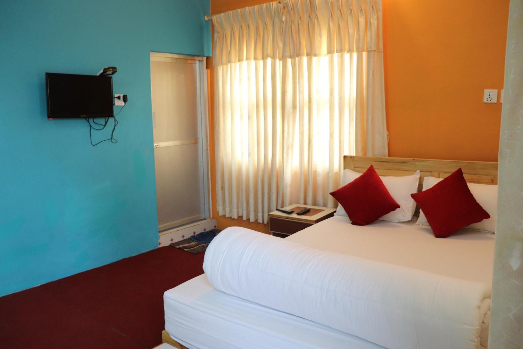 Hotel Young'S Stupa Ranipauwa Экстерьер фото
