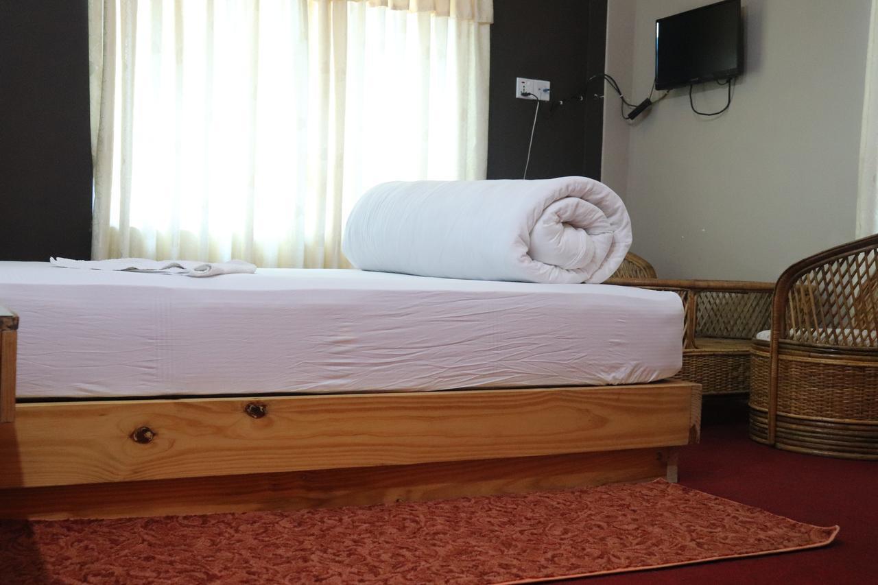 Hotel Young'S Stupa Ranipauwa Экстерьер фото