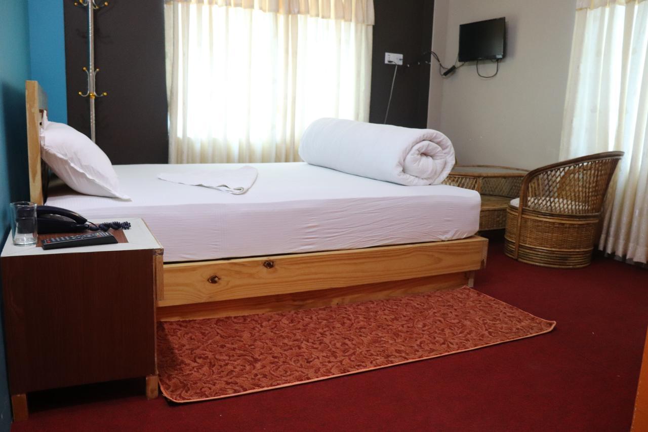 Hotel Young'S Stupa Ranipauwa Экстерьер фото